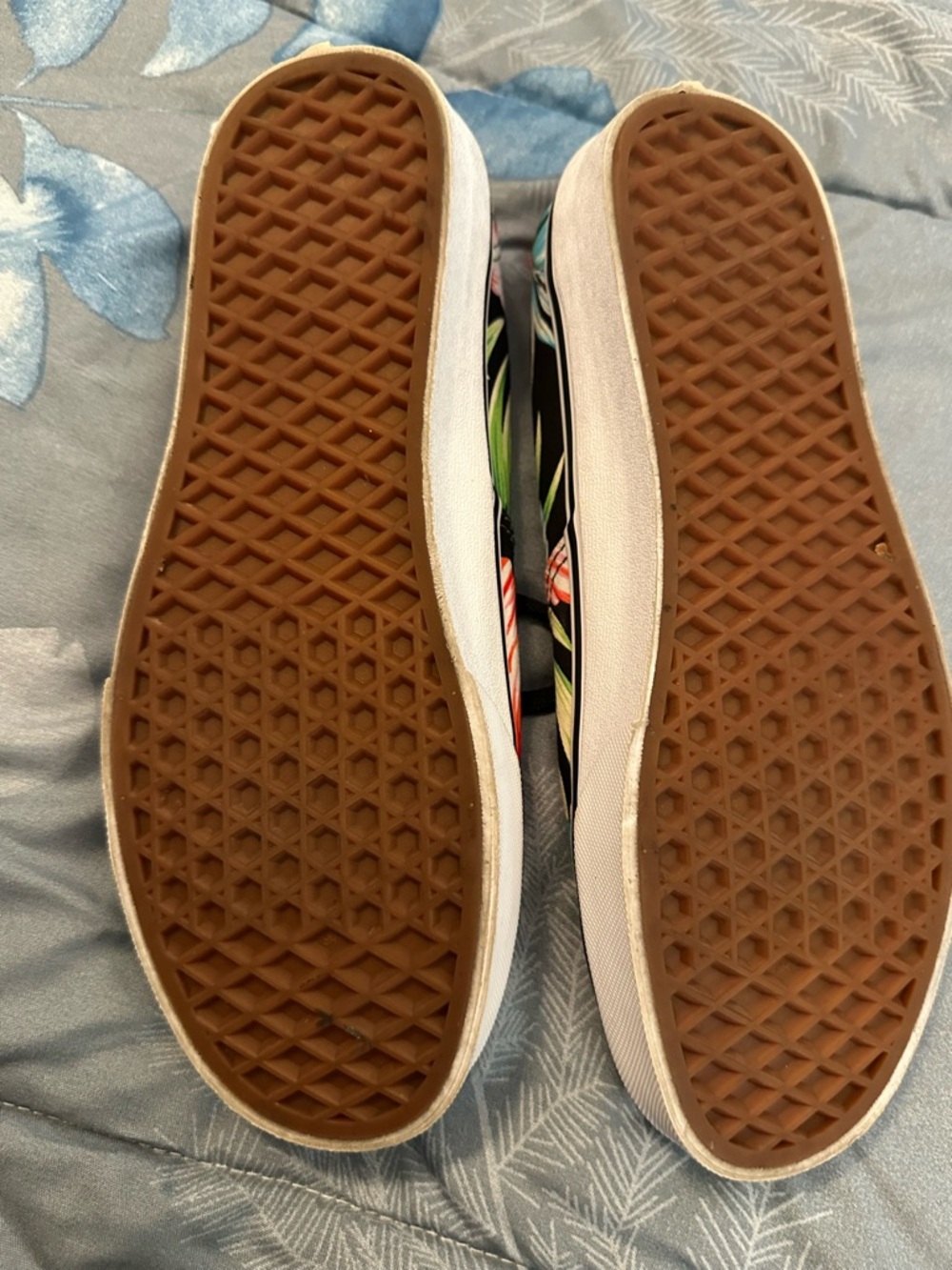 Like New Vans Floral Hawaiian Black Colorway sneakers sz W8 M 6.5 - Picture 8 of 10